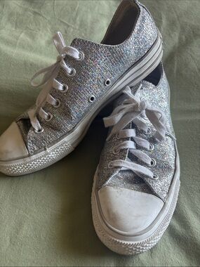 Converse Chuck Taylor All Star Low Top Silver Glitter Sneakers